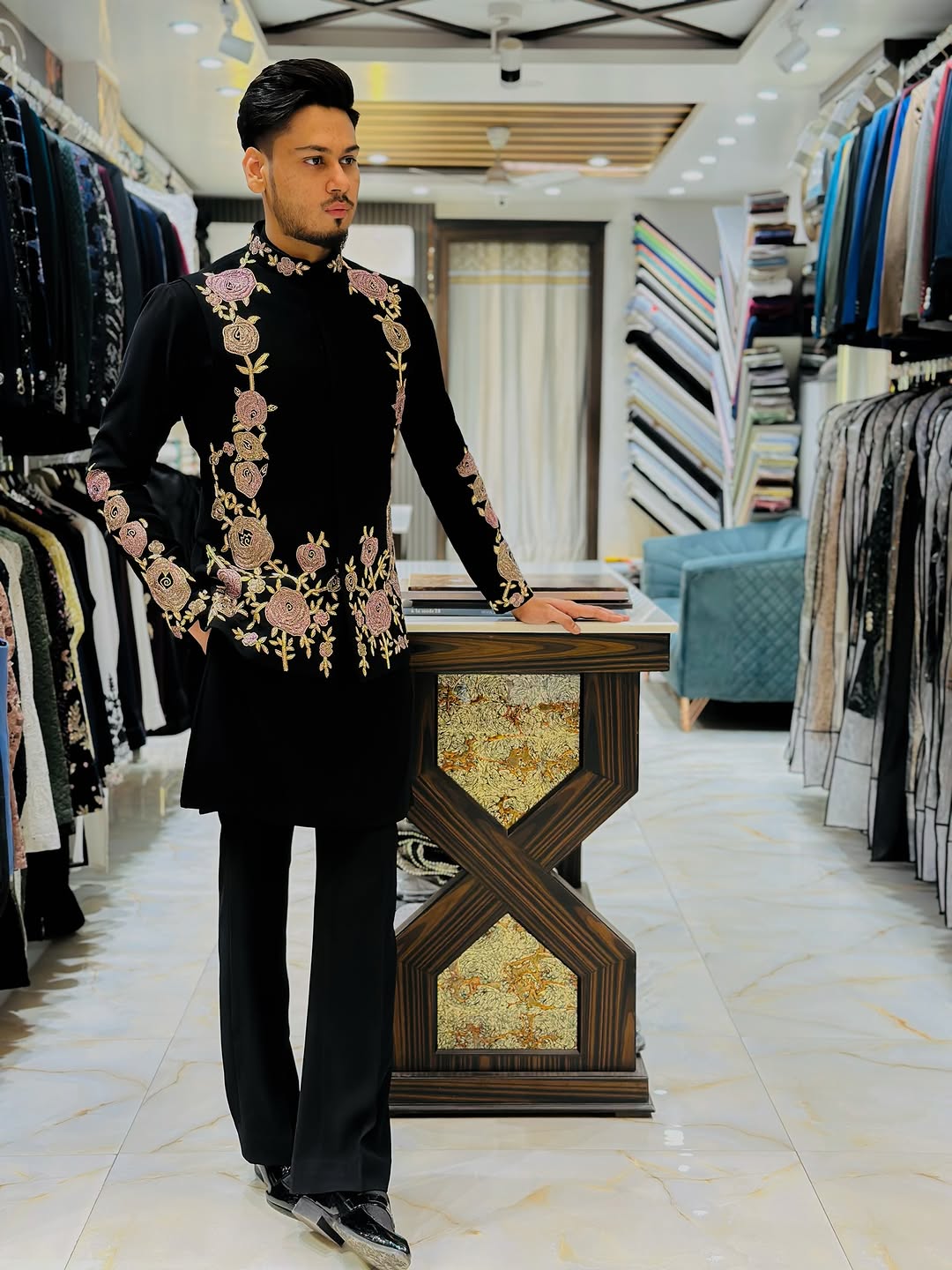 Z BLACK kurta pajama set with Embroidery