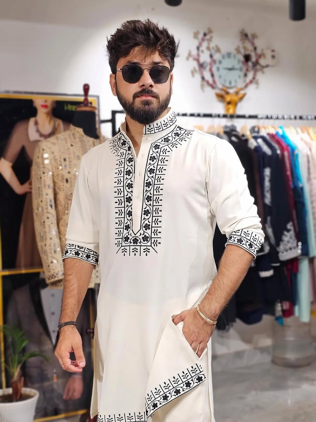 White Hand-Embroidered Art Kurta