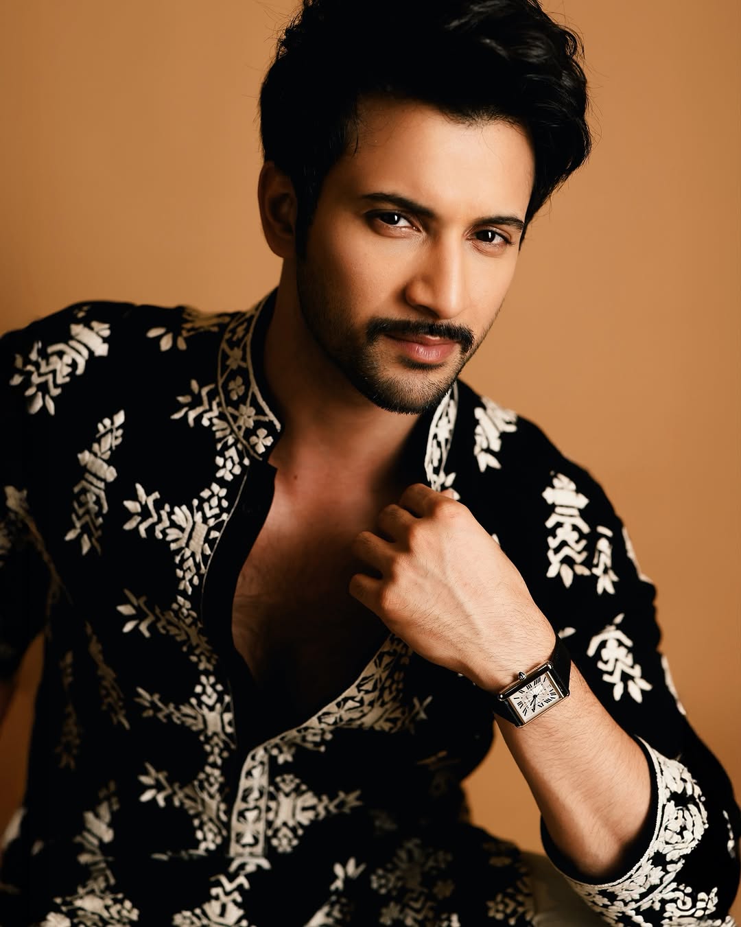 Black Velvet Kurta pyjama With Embroidery