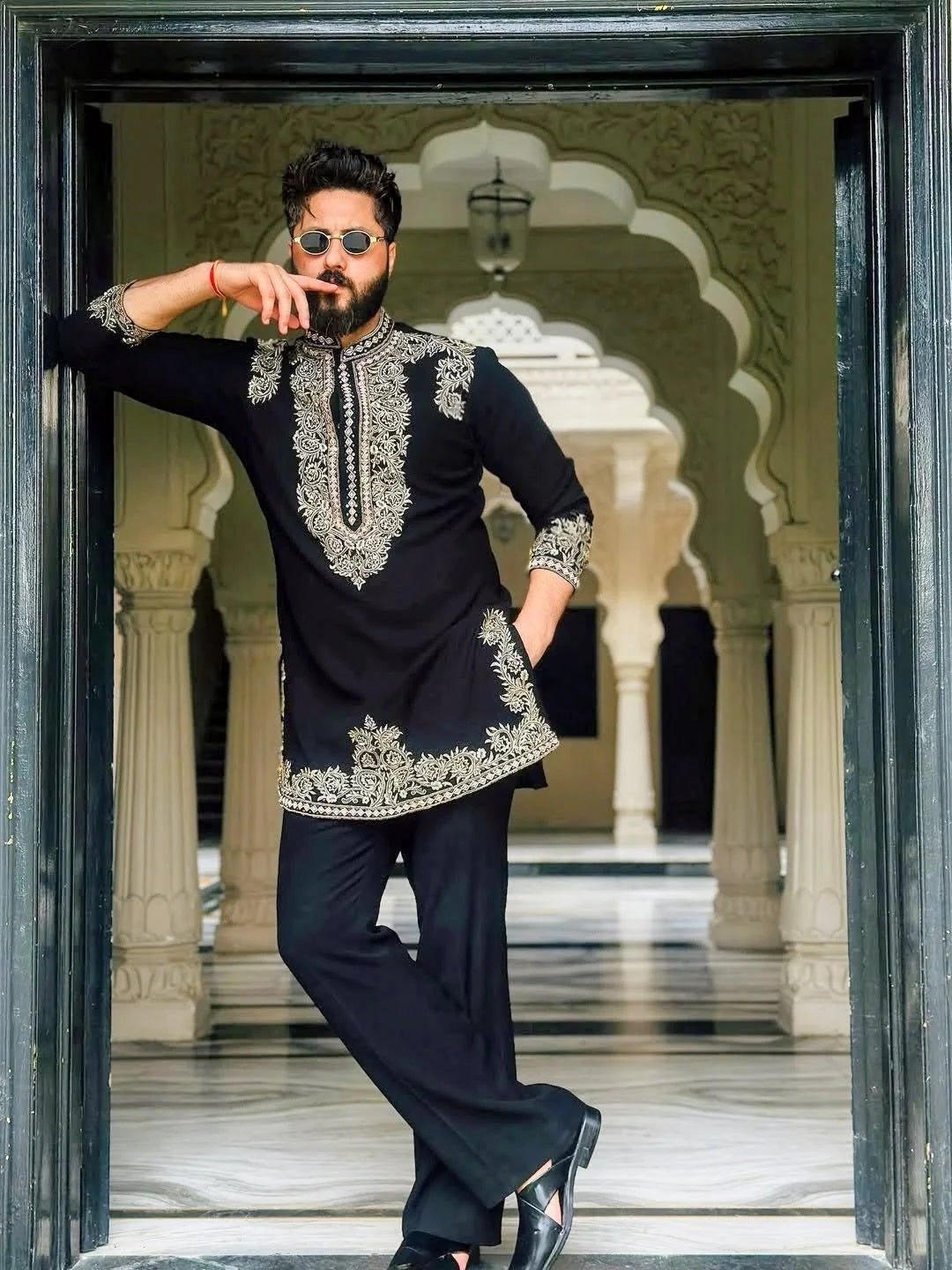 Vinay Rana Black Kurta Set With Embroidery Work