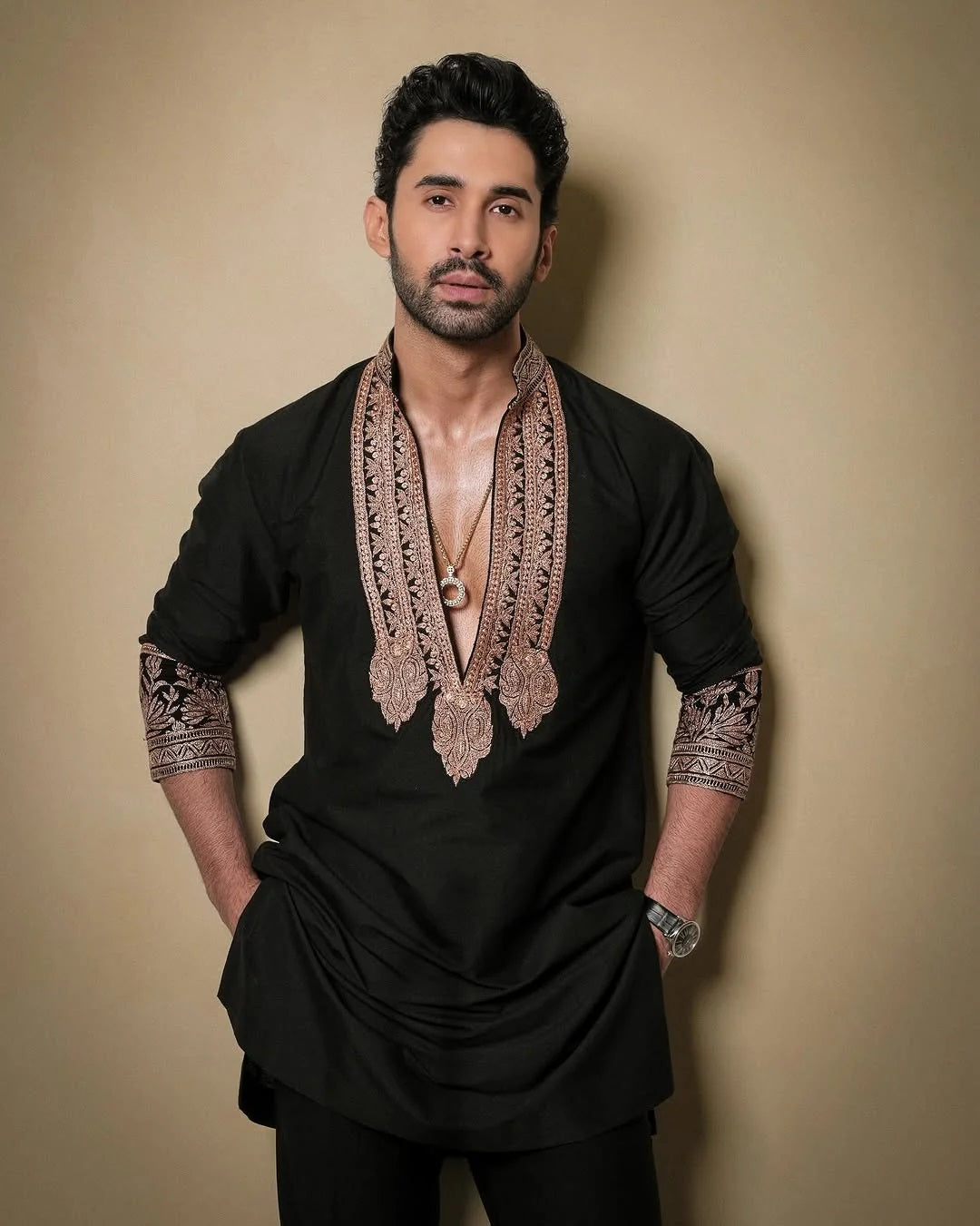 Z Black  Kurta pyjama Set With Embroidery