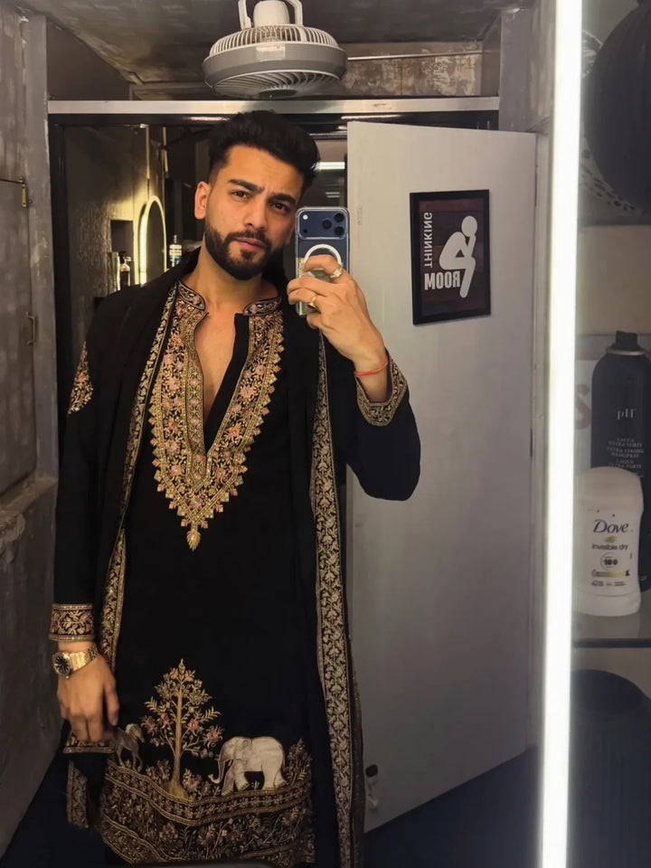 Elvish Yadav Adition Black kurta pajama with dupatta