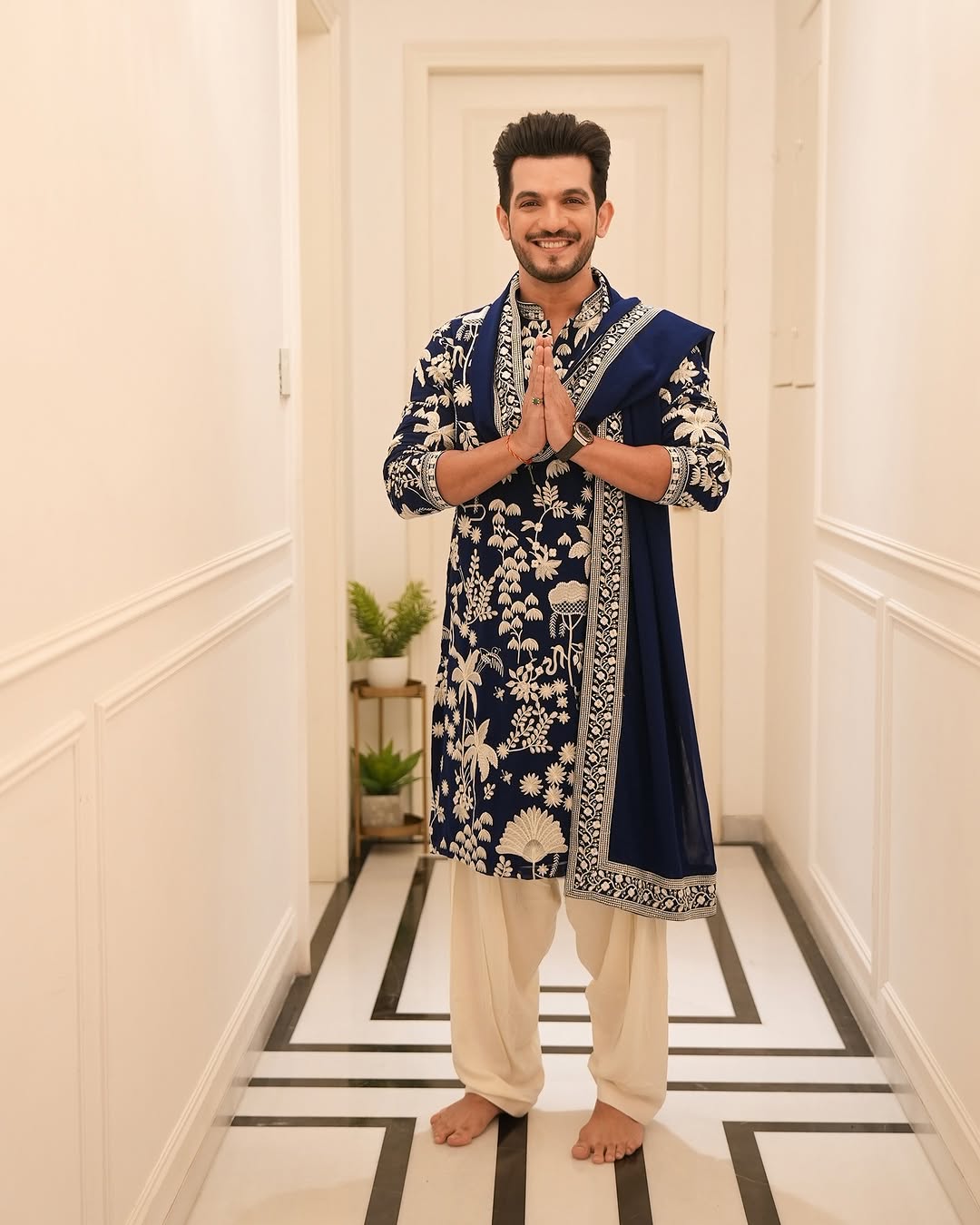 Arjun adition Neavy Blue 💙 Kurta set with Embroidery